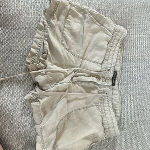 Tommy Bahamas Linen Shorts - Size 6